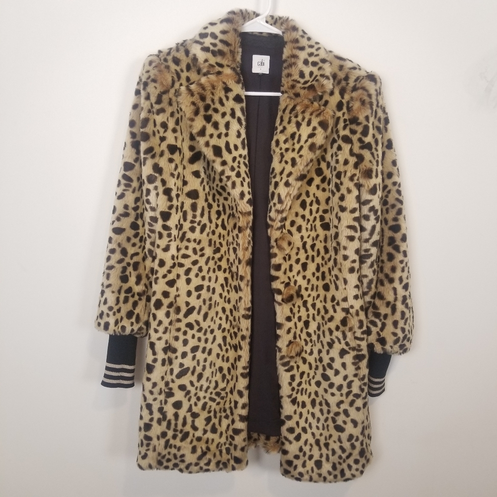 NWOT Cabi Josephine Animal Print Faux Fur Ribbed Cuff Jacket